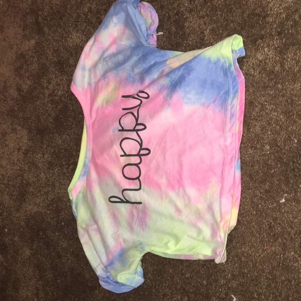 Colorful crop-top